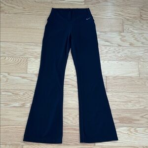 Brand New / Never Worn - Nike Zenvy High Waisted Flare Leggings